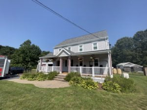 After photo of new CertainTeed Mainstreet vinyl siding installation