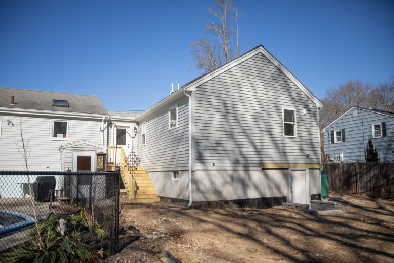 weather tight seal with new D4 alside vinyl siding